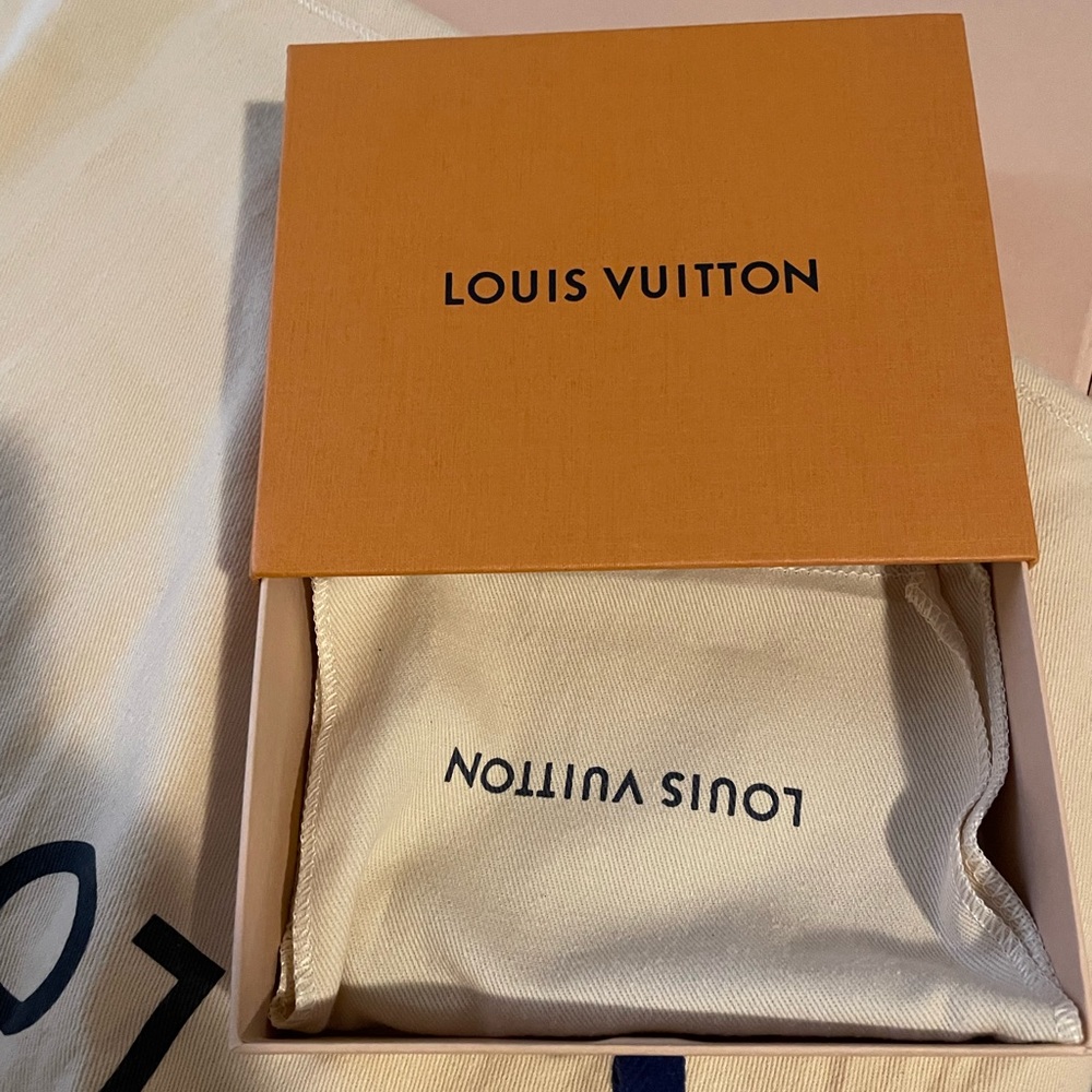 Louis Vuitton wallet box